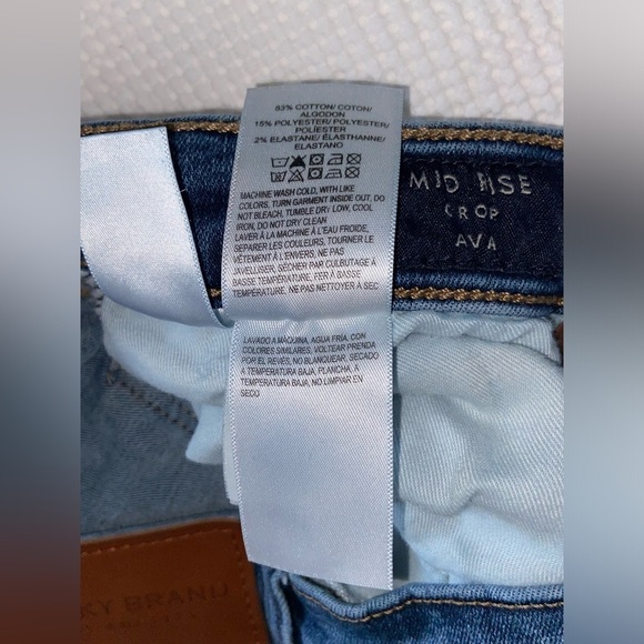 Women’s LUCKY BRAND medium wash mid rise crop Ava‎ distressed jeans size 28/6 - Picture 9 of 16